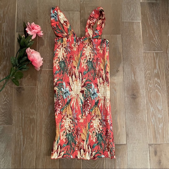 NWT FARM Rio Floral Mini Dress - Picture 3 of 6